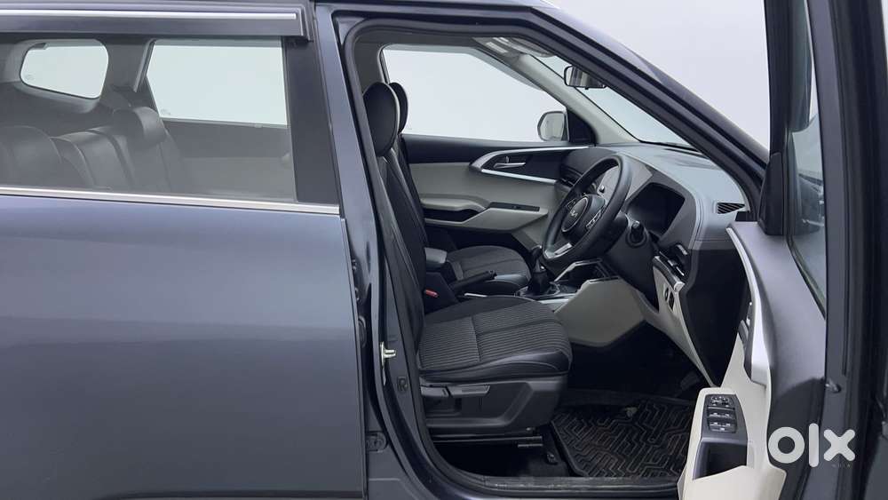 Kia Carens 1.4 Prestige Plus Turbo 7 Str, 2022, Petrol