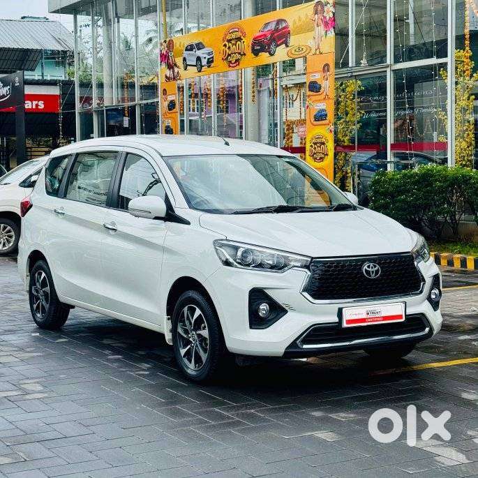 Toyota Rumion V Mt, 2024, Petrol