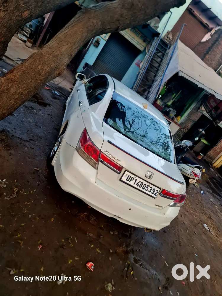 Honda Accord Petrol 2012
