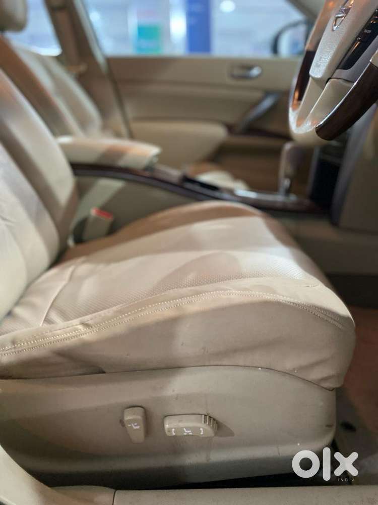Reliable Nissan 2012 Car