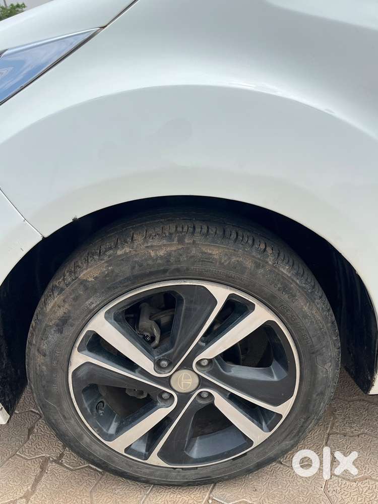 Tata Altroz 1.2 Petrol 2021 Top Variant