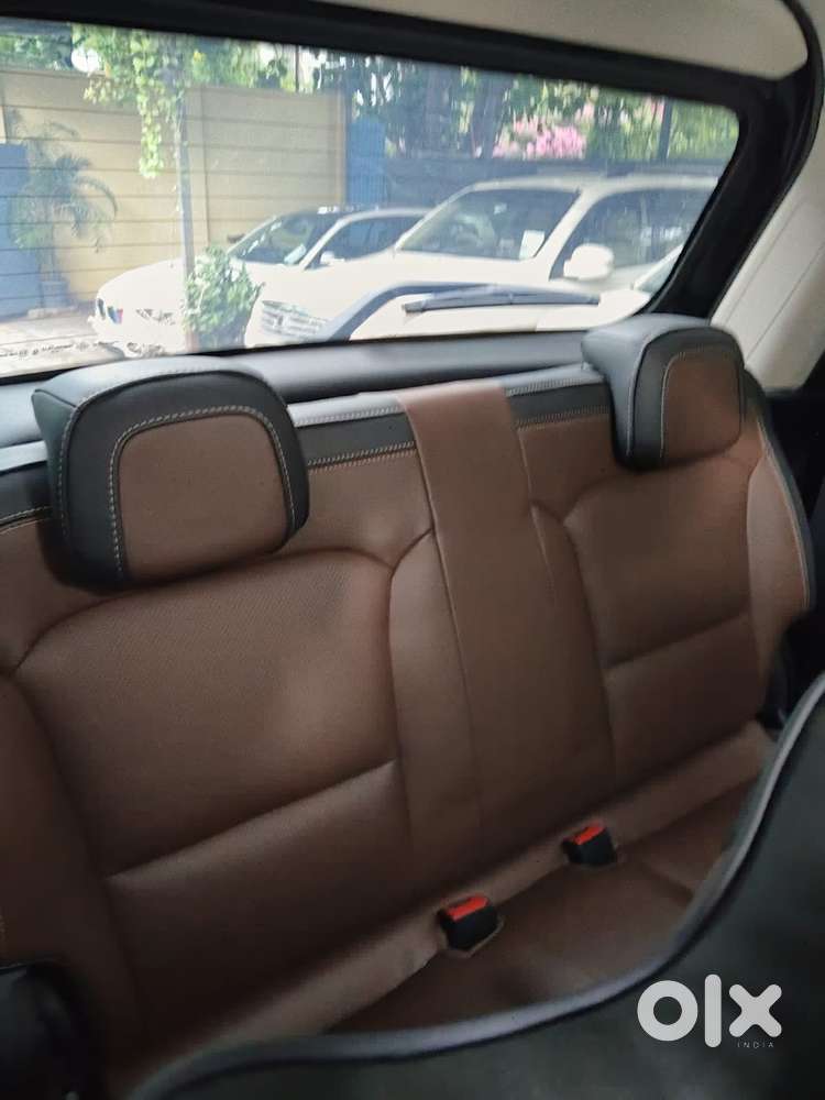 Mahindra Scorpio-n 2.0 Z8 L Petrol At 7 Str, 2022, Petrol