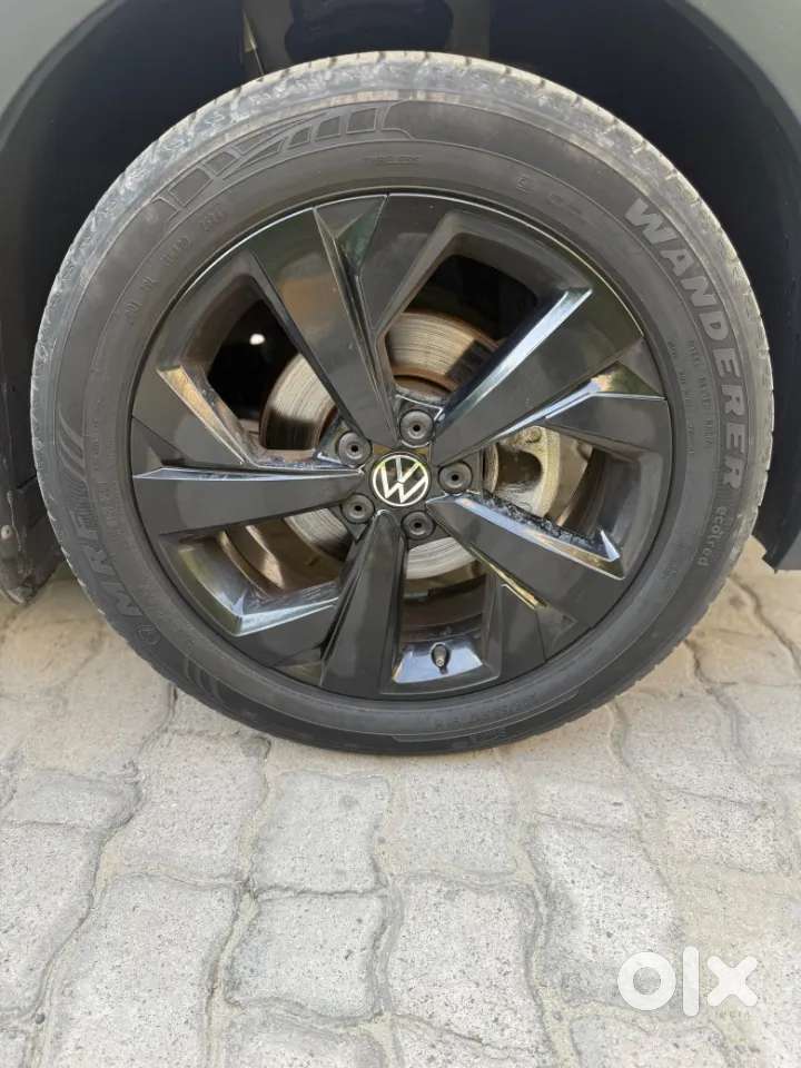 Volkswagen Taigun, 2024, Petrol