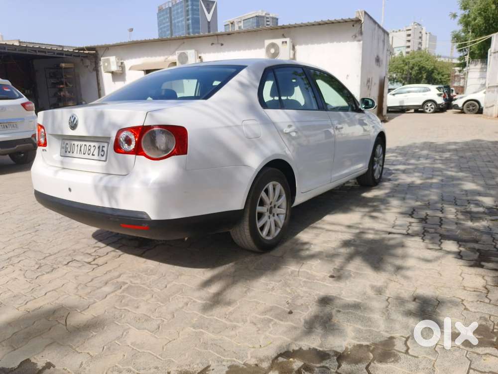 Volkswagen Jetta 1.6 Trendline, 2010, Petrol