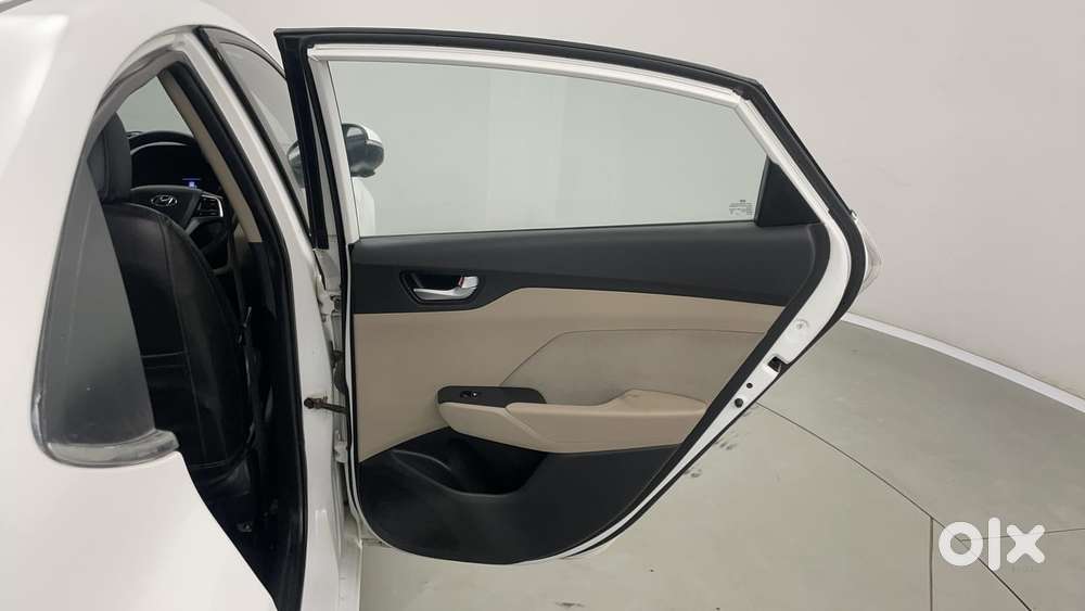 Hyundai Verna [2015-2017] Fluidic 4s 1.6 Crdi Sx (o) At, 2019, Petro..