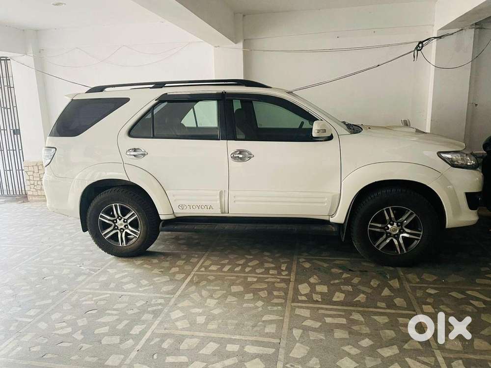 Toyota Fortuner Diesel 2015