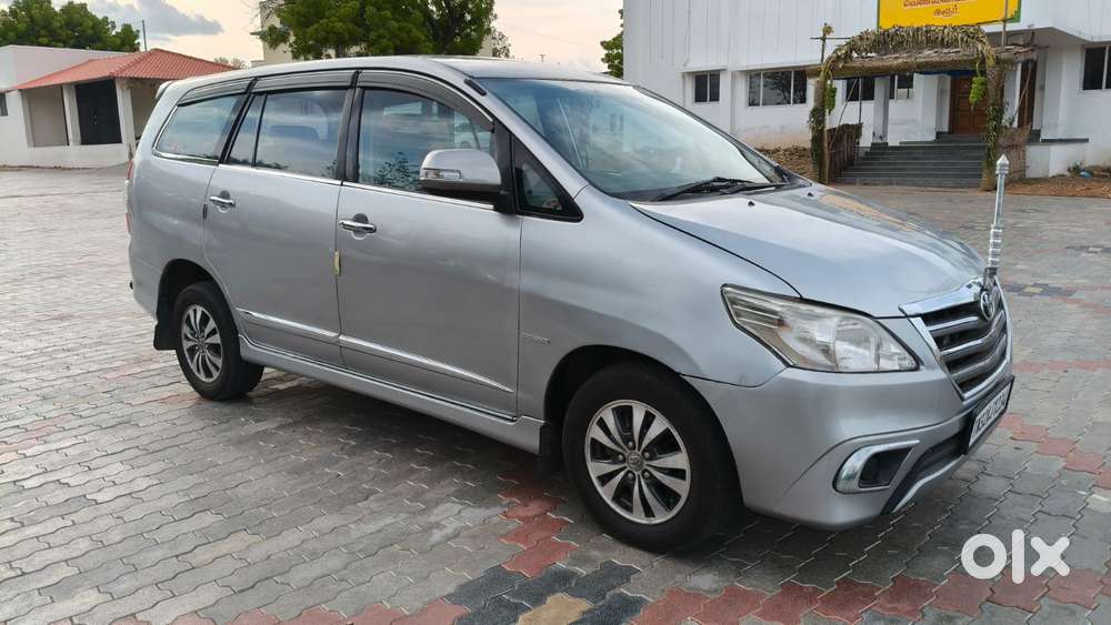 Toyota Innova 2.5 Z Diesel 7 Seater Bs Iv, 2015, Diesel
