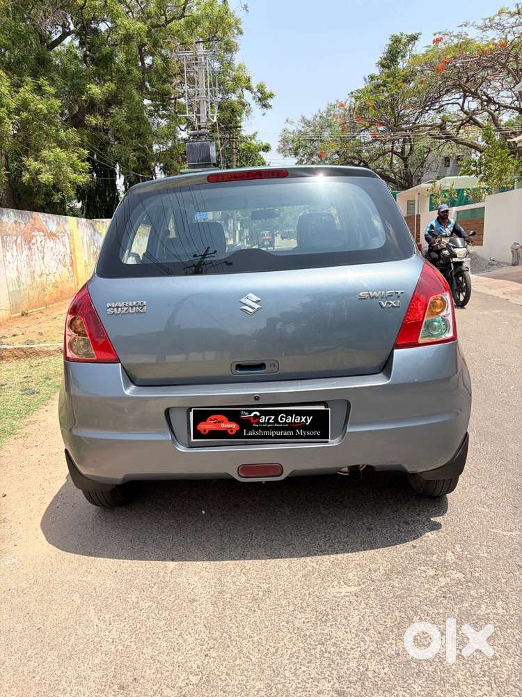 Maruti Suzuki Swift 1.2 Vxi (o), 2011, Petrol