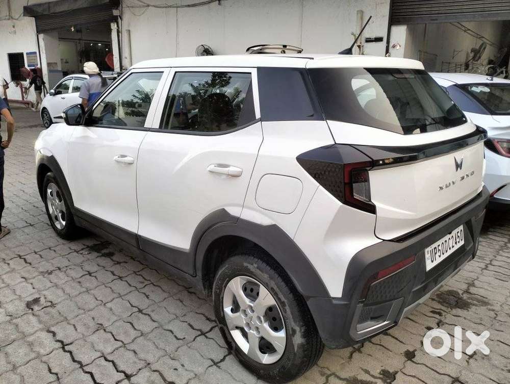 Mahindra Xuv 3xo, 2025, Petrol