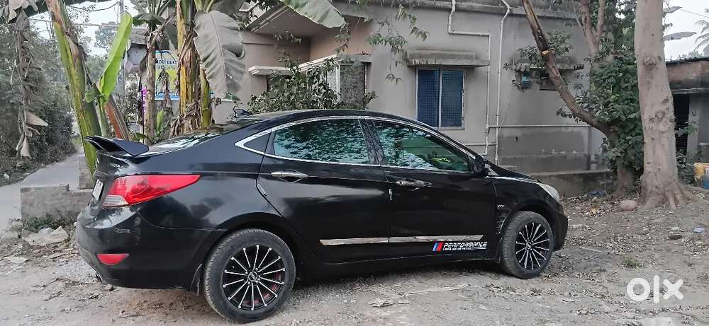 Hyundai Verna 2013 Petrol Well Maintained Urgent Money