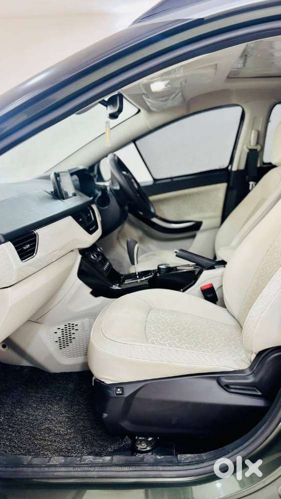 Tata Nexon 1.2 Revotron Xza Plus (l) Dual Tone, 2023, Petrol