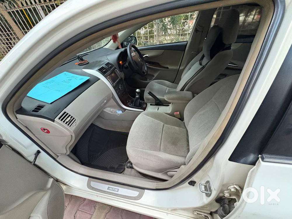 Toyota Corolla Altis 2010-2013 G, 2011, Petrol