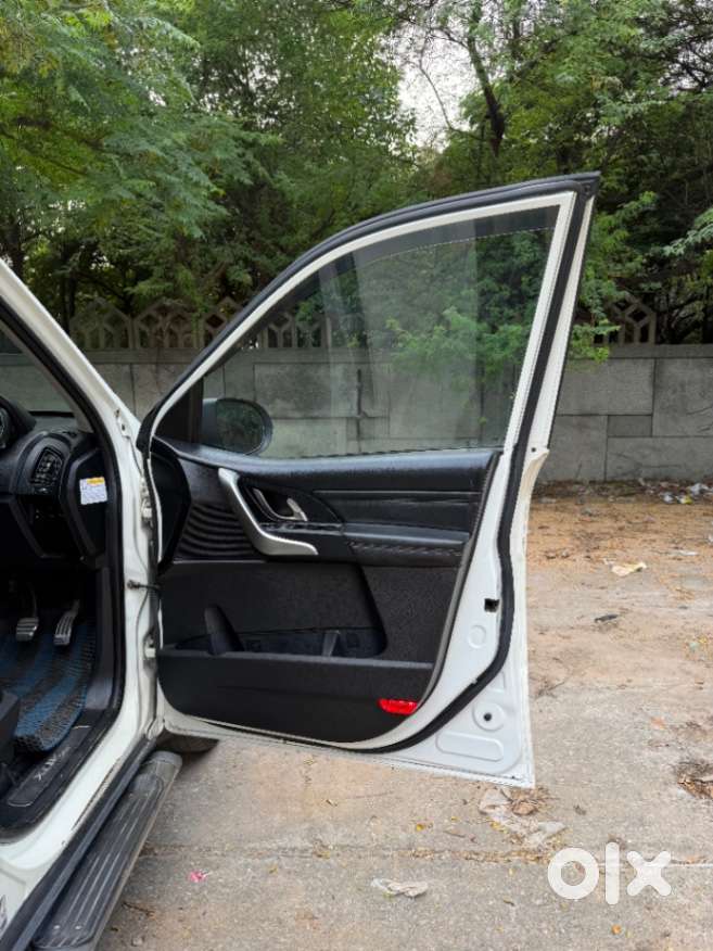 Mahindra Xuv500 W11 Option, 2020, Diesel