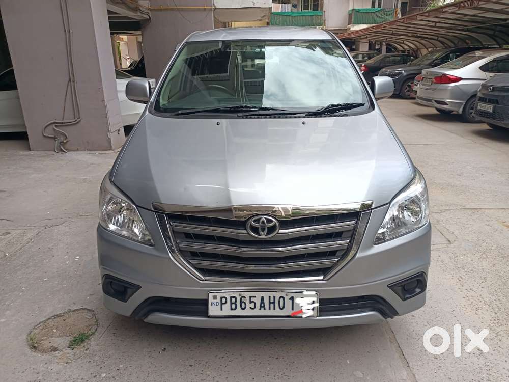 Toyota Innova 2.5 G (diesel) 7 Seater Bs Iv, 2016, Diesel
