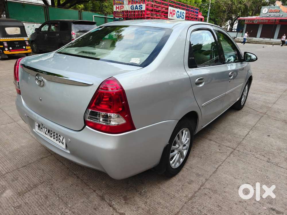 Toyota Etios V Sp, 2015, Petrol