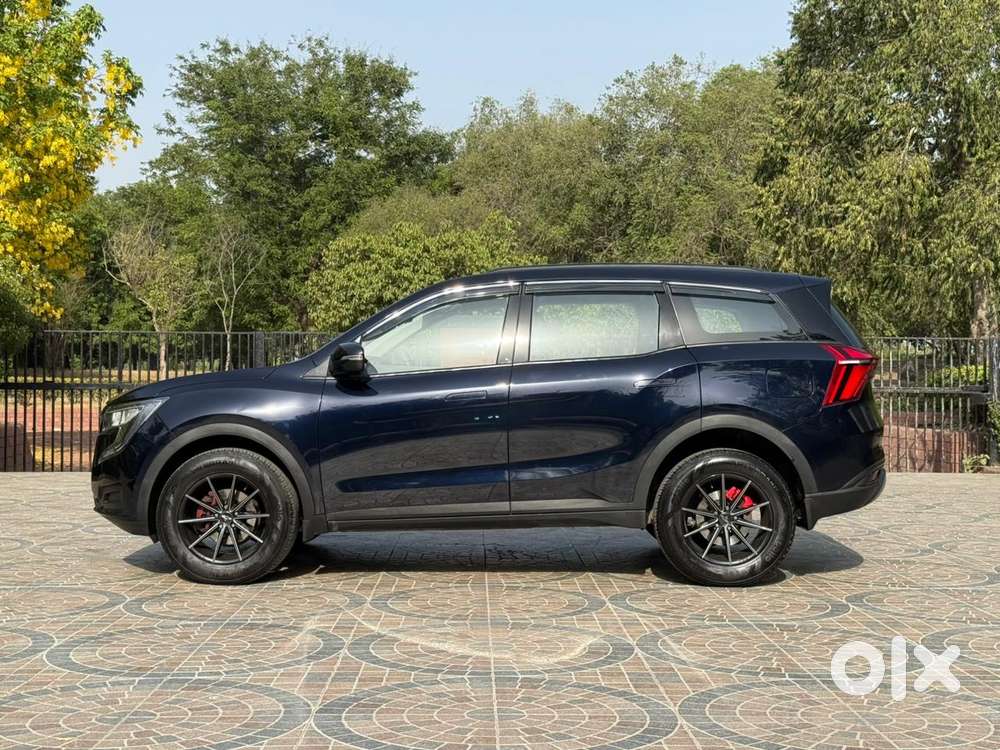 Mahindra Xuv700 Mx Petrol Mt 5 Str (e), 2024, Petrol