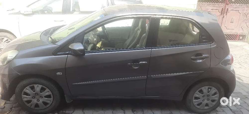 Honda Brio 2012 Petrol 1.5 Lakh