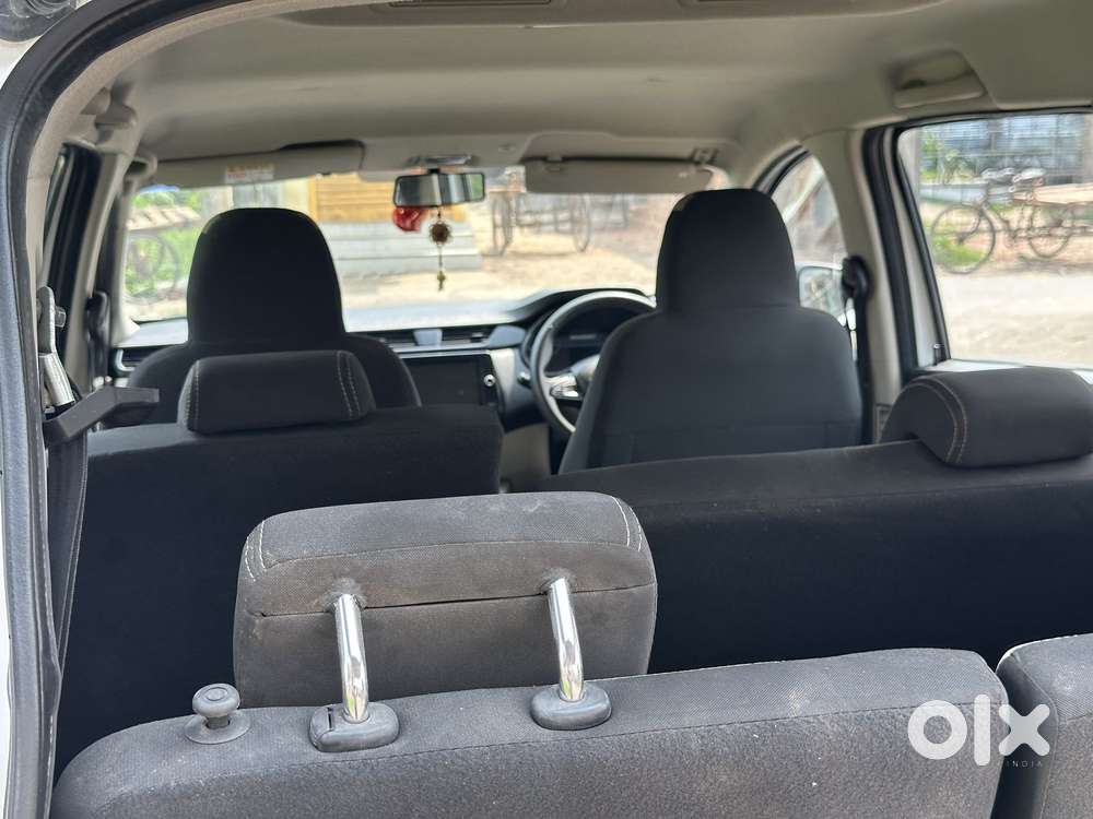 Renault Triber Rxt, 2023, Petrol