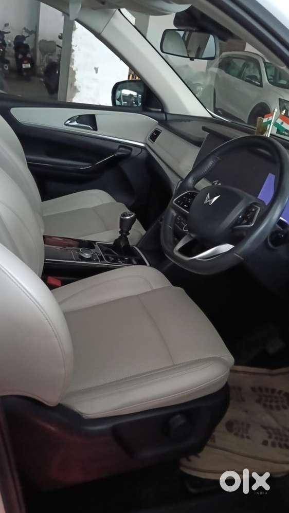 Mahindra Xuv700 Ax 7l Awd Mt Diesel 2022