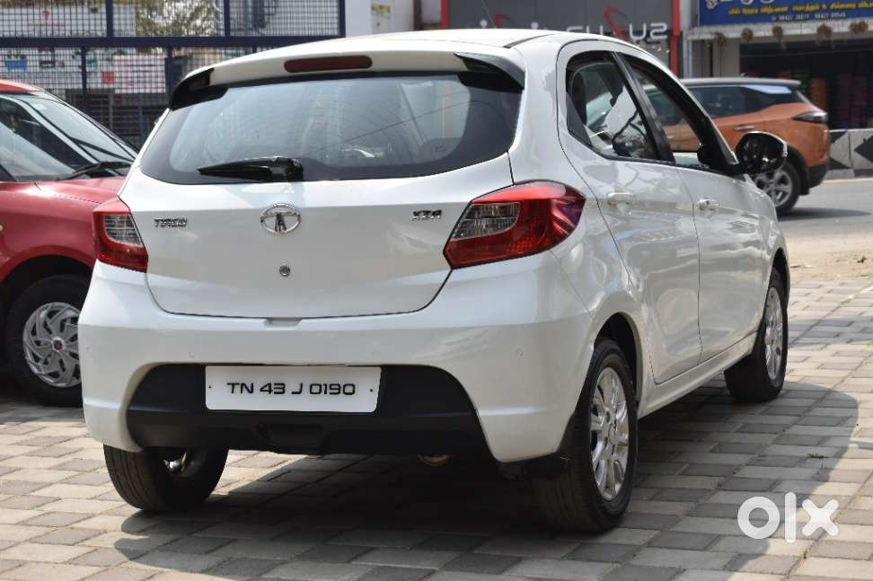 Tata Tiago 1.2 Revotron Xza, 2017, Petrol