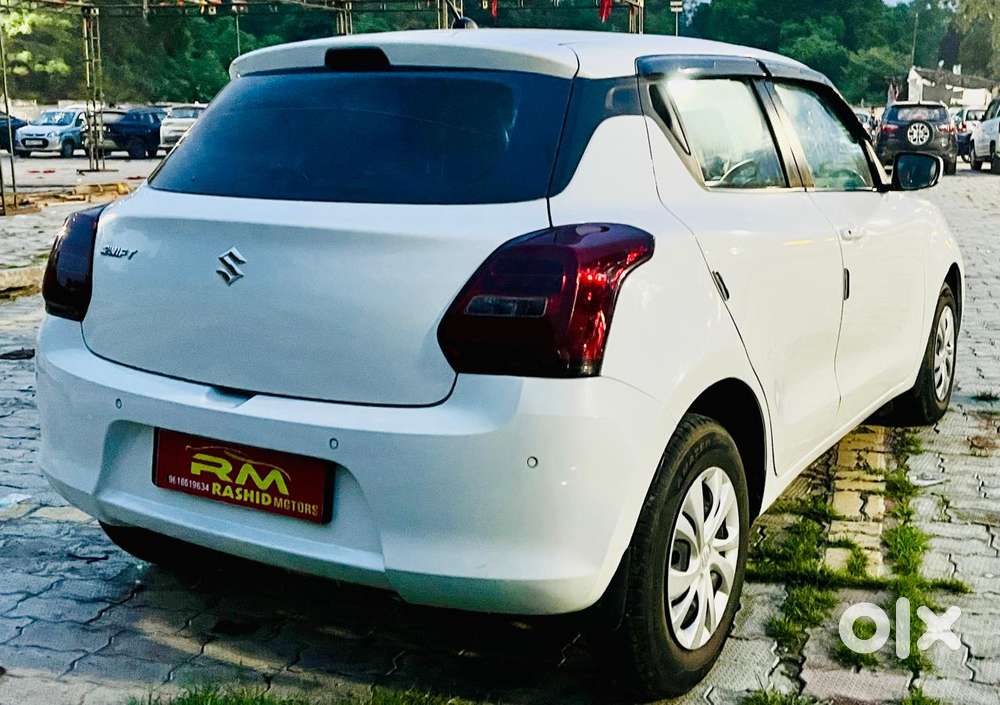 Maruti Suzuki Swift Vxi + Manual, 2023, Petrol