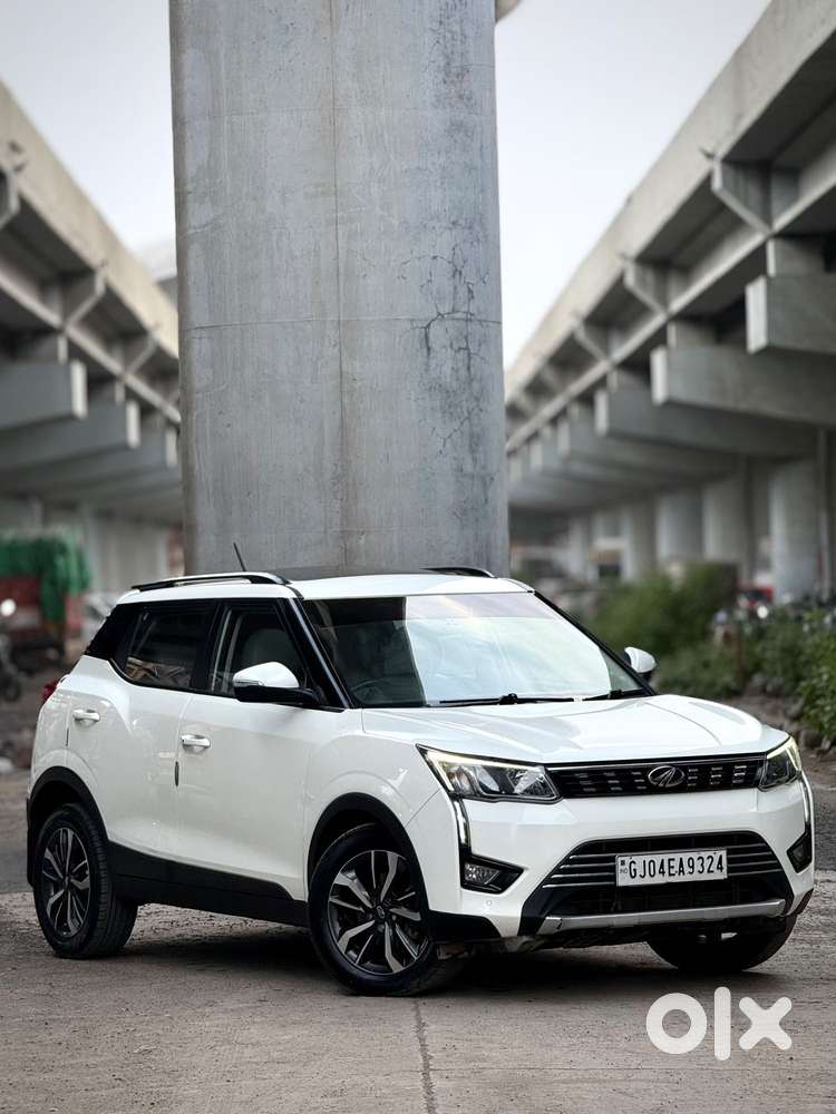 Mahindra Xuv300 W8 (o) 1.5 Diesel Amt, 2022, Diesel