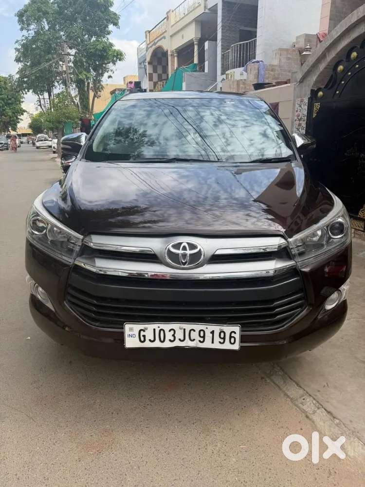 Toyota Innova Crysta 2016