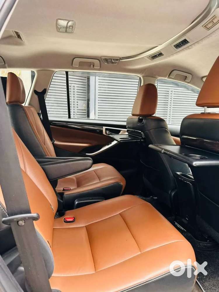 Toyota Innova Crysta [2020-ongoing] 2.7 Zx At 7 Str, 2019, Petrol