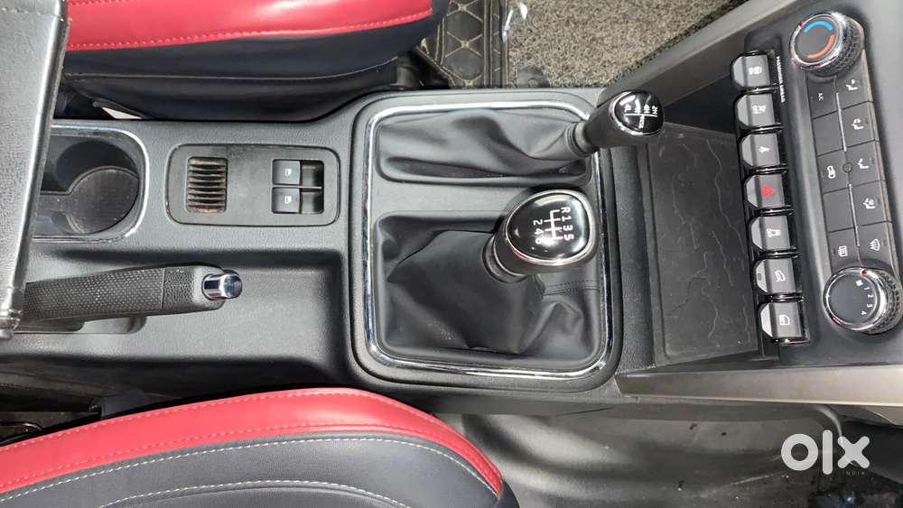 Mahindra Thar Lx Hard Top Diesel Mt 4wd, 2022, Diesel