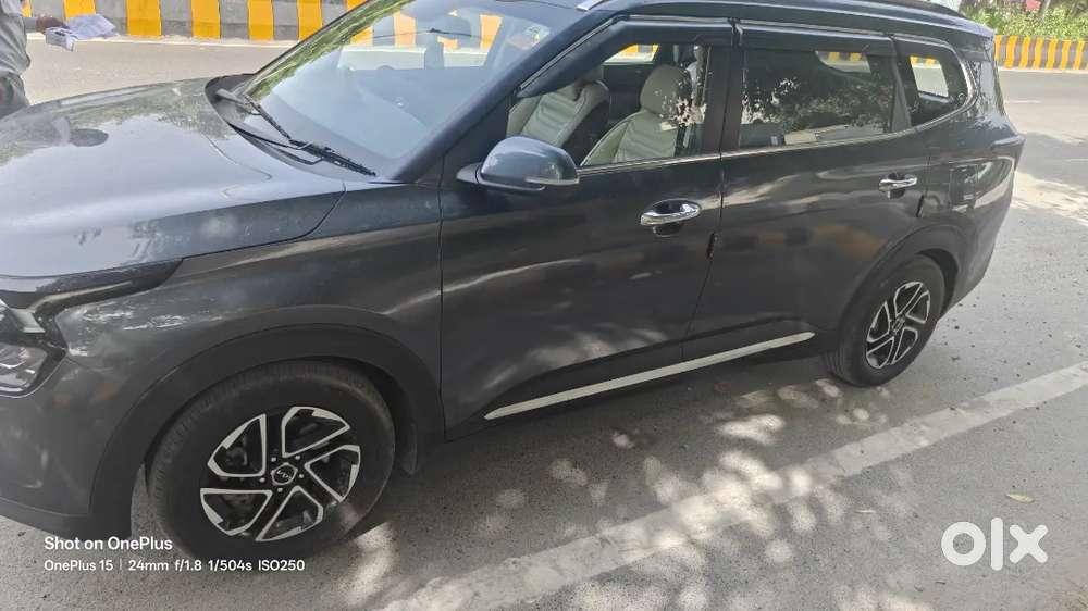 Kia Carens Luxury Plus Diesel At (within Warranty Till 2029)
