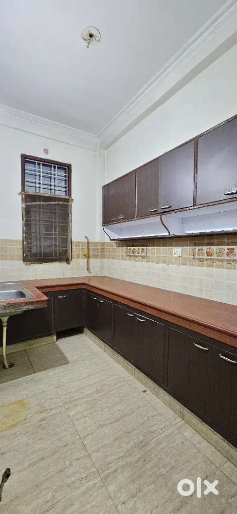 Singh Property Dealer 2 BHK Flat Rent In House Nevada Sundarpur VNS