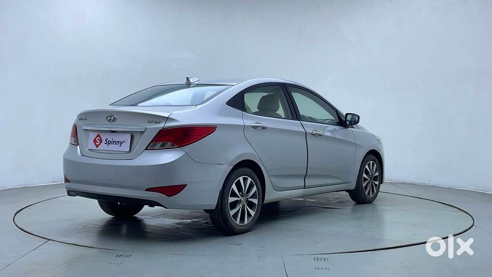 Hyundai Verna Fluidic 1.6 Vtvt Sx, 2017, Petrol