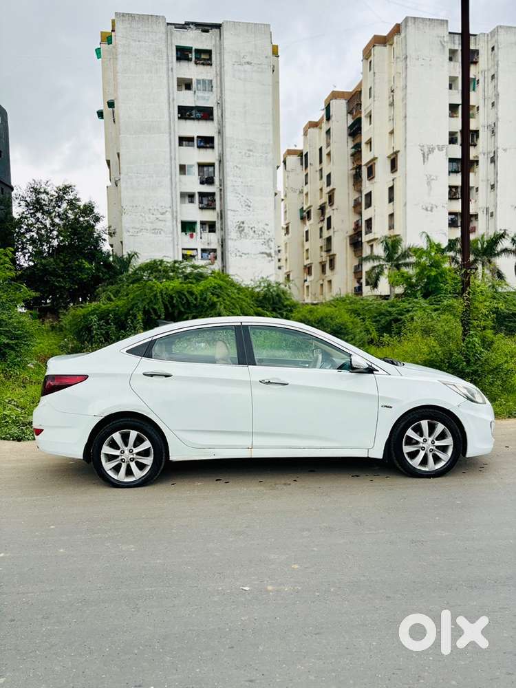 Hyundai Verna Crdi Diesel – 2012  White  Excellent Condition