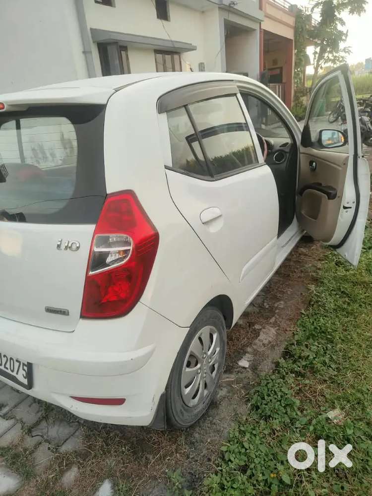 Hyundai I10 Sportz 2012