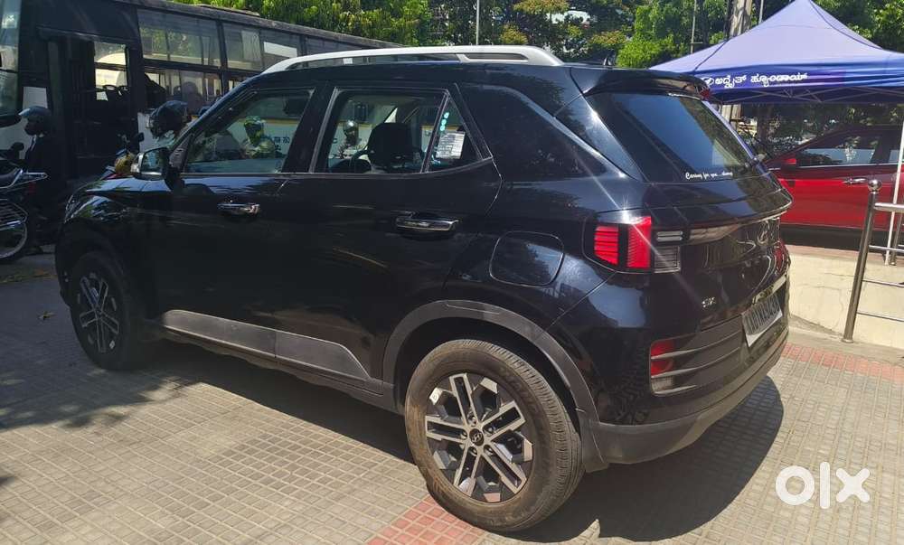 Hyundai Venue 1.0 Sx (o) Turbo Dct, 2023, Petrol