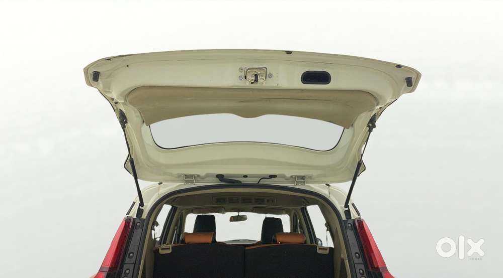 Maruti Suzuki Ertiga Zxi Plus Shvs, 2021, Petrol