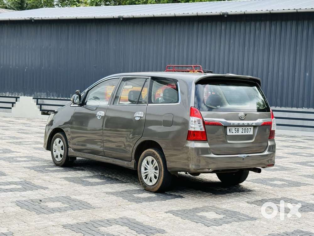Toyota Innova 2004-2011 2.5 G (diesel) 8 Seater Bs Iv, 2006, Diesel