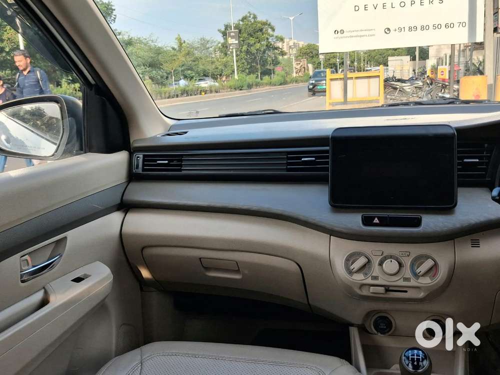 Maruti Suzuki Ertiga 2022-2023 Vxi Cng, 2023, Cng & Hybrids