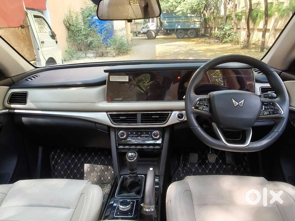 Mahindra Xuv700 2.2 Ax 7 Diesel Mt Str, 2024, Diesel