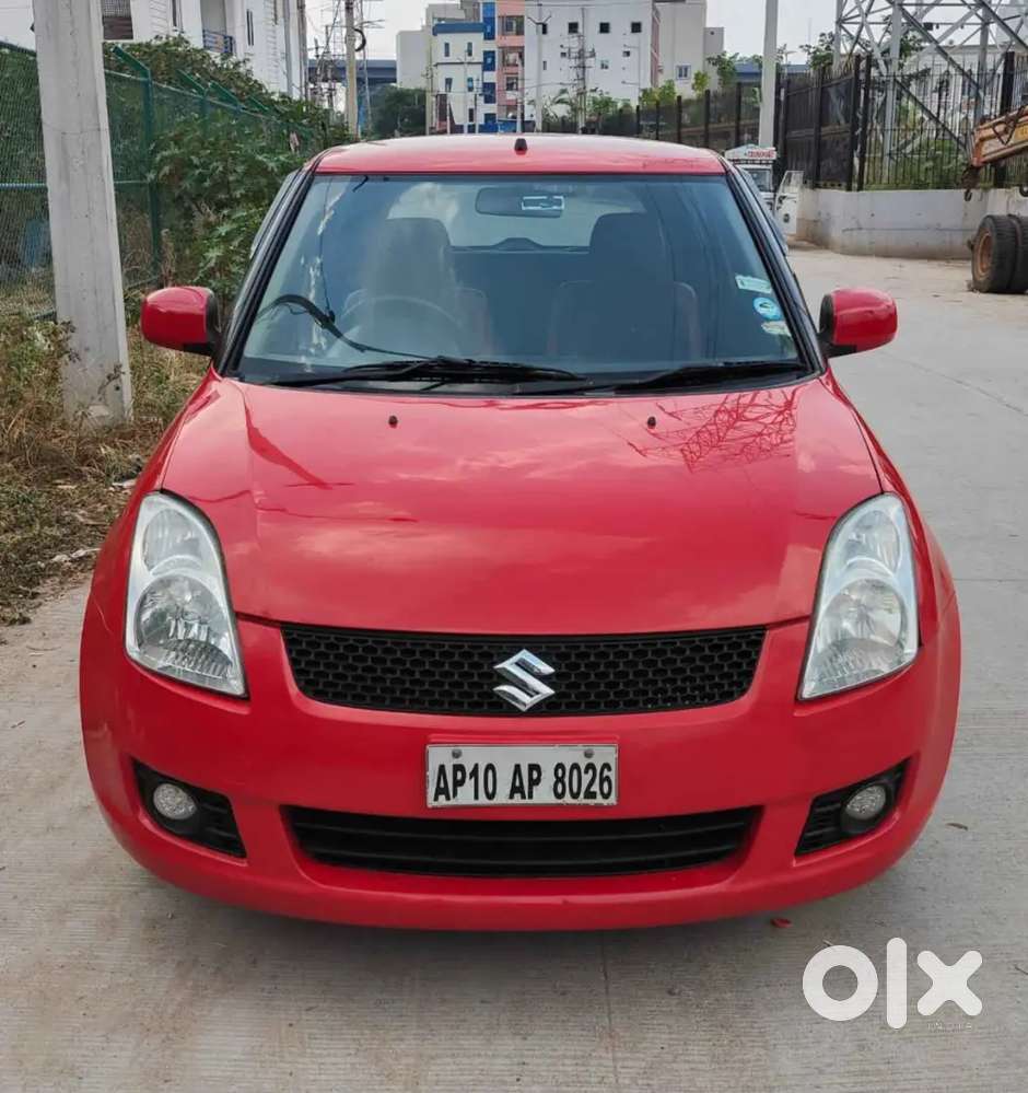 Maruti Suzuki Swift 1.2 Glory 2012
