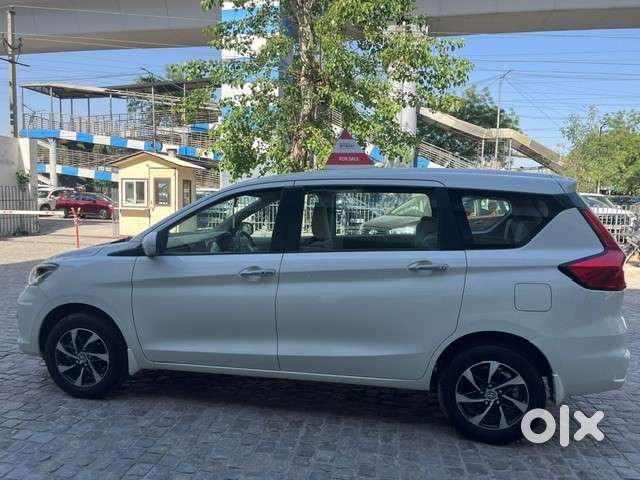 Toyota Rumion V At, 2025, Petrol