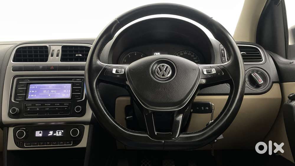 Volkswagen Polo 2009-2013 Petrol Highline 1.2l, 2015, Petrol