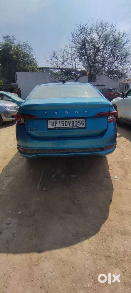 Skoda Slavia Style 1.0l Tsi At, 2022, Petrol