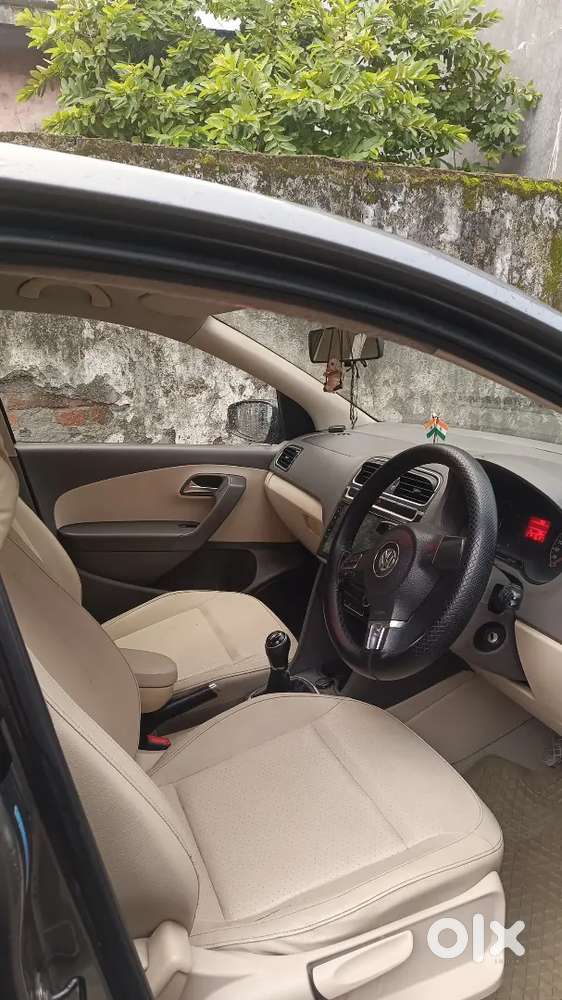Volkswagen Vento  Highline 2013