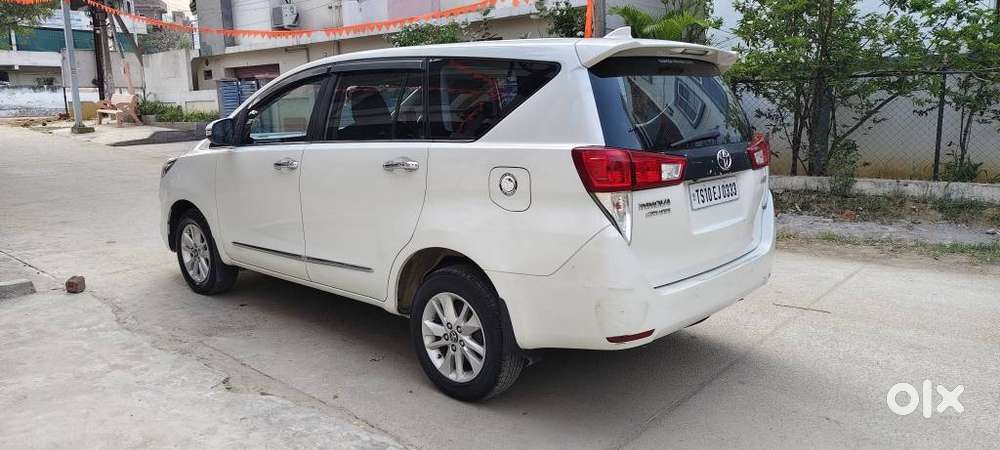 Toyota Innova Crysta 2.4 V 7 Str, 2016, Diesel