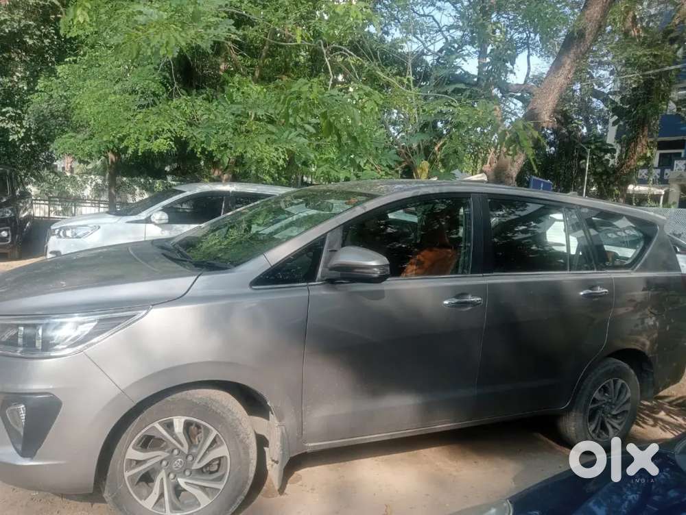 Toyota Innova Crysta 2022 Diesel 175000 Km Driven