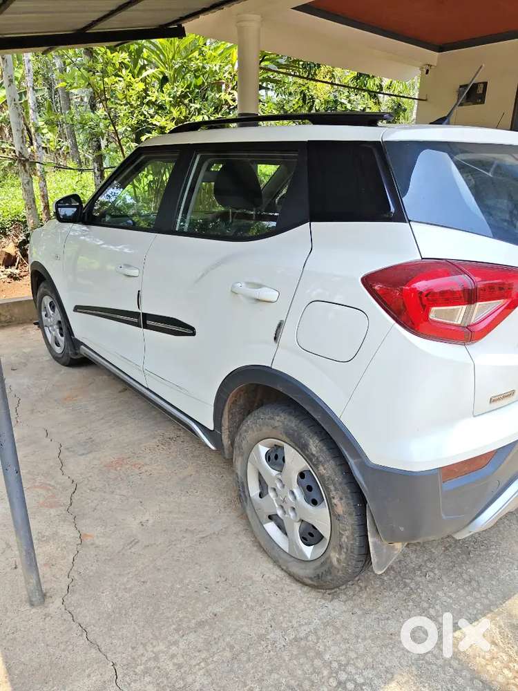 Mahindra Xuv300 2023 Petrol 14500 Km Driven