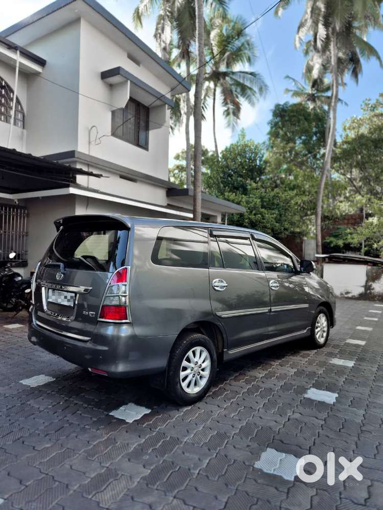 Toyota Innova 2.5 Vx 8 Str Bs-iii, 2013, Diesel