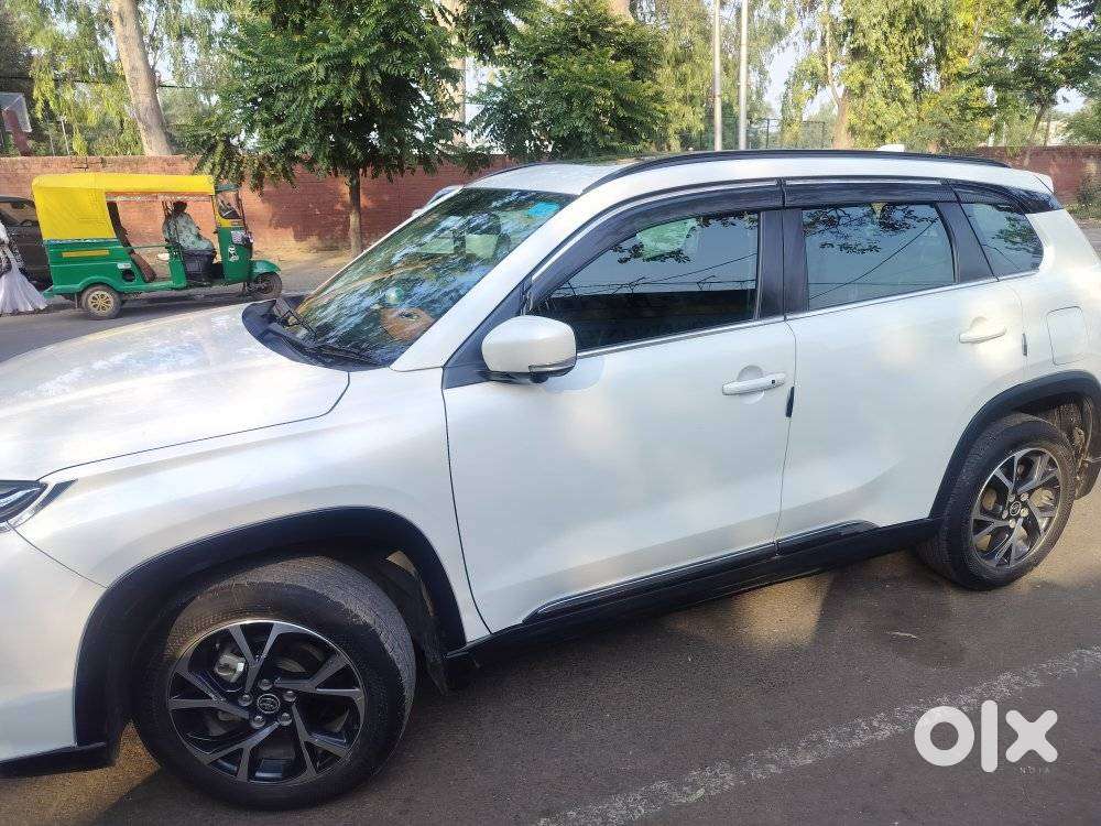 Toyota Urban Cruiser Hyryder 1.5 V Hybrid, 2022, Petrol