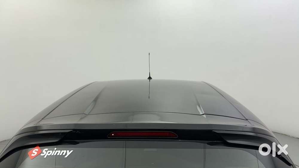 Tata Altroz 1.2 Xza Plus Dark Edition Dct, 2022, Petrol